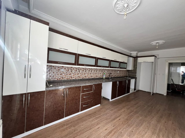 REMAX İLKE'DEN SARAYBOSNA'DA 3+1 SATILIK YAPILI BODRUM DAİRE