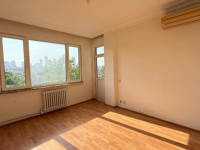 ETİLER DERYA SİTESİ'NDE KİRALIK 3+1 ARA KAT,BALKONLU,OTOPARKLI