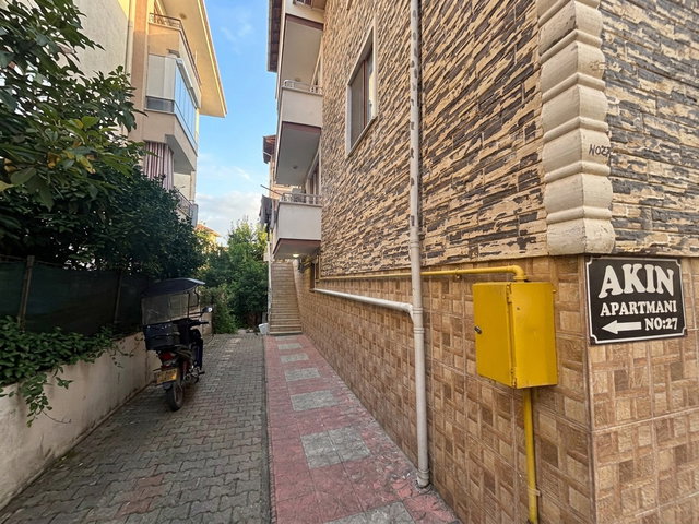GÖLCÜK ŞEHİTLER’ DE, 2+1, BALKONLU, DOĞALGAZ KOMBİLİ 115 M² DAİRE
