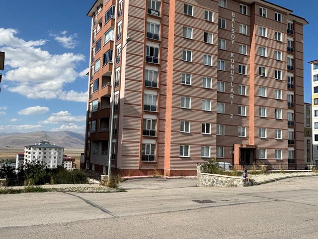 REMAX ARTIS'DEN HILALKENT'DE KIRALIK 3+1 DAIRE