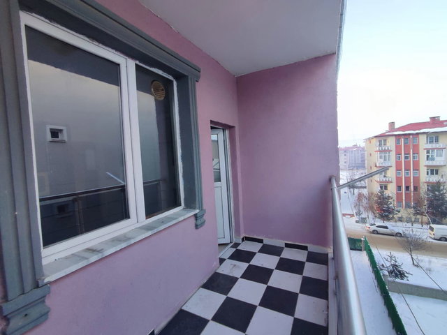 REMAX İLKE'DEN ŞÜKRÜPAŞA ETÜ YOLU ÜZERİ'NDE 3+1 KİRALIK DAİRE