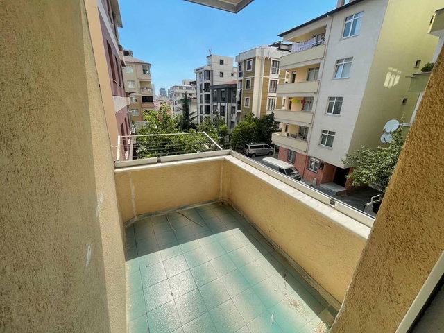 KARTAL HÜRRİYET MAHALLESİ 3+1 SATILIK BOŞ DAİRE