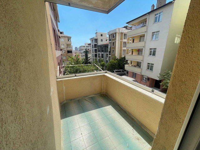 KARTAL HÜRRİYET MAHALLESİ 3+1 SATILIK BOŞ DAİRE