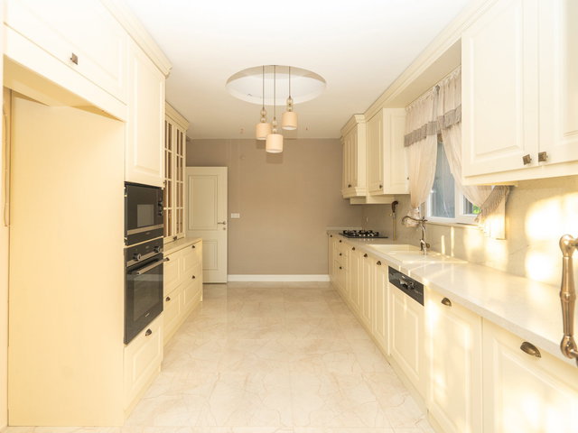 REMAX GELİŞİMDEN TORYUM VİLLALARINDA SATILIK 6+2 VİLLA