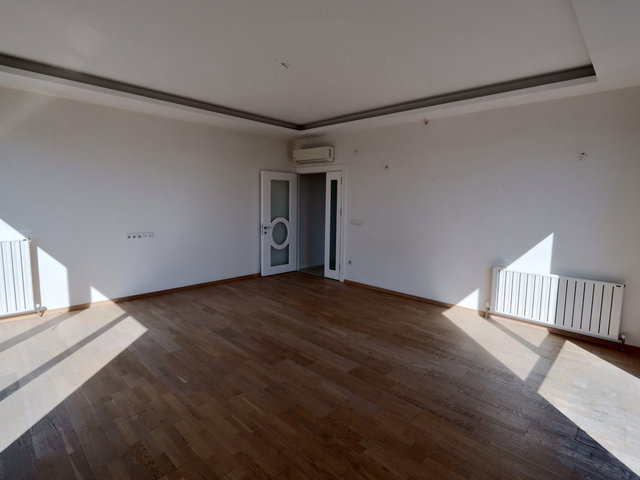 GÖZTEPE OYUNCAK MÜZESI SK SATILIK HAVUZLU GENIŞ 2+1 DAIRE 115 M2