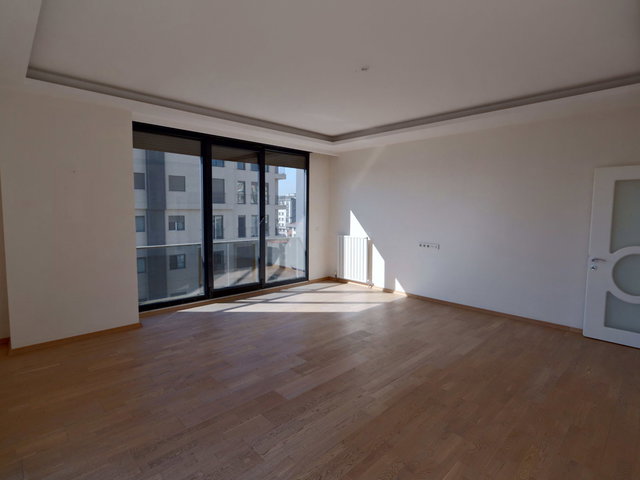 GÖZTEPE OYUNCAK MÜZESI SK SATILIK HAVUZLU GENIŞ 2+1 DAIRE 115 M2