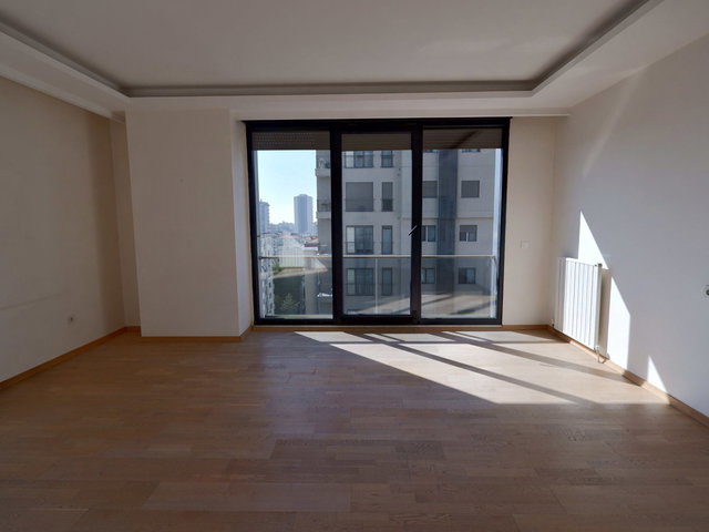 GÖZTEPE OYUNCAK MÜZESI SK SATILIK HAVUZLU GENIŞ 2+1 DAIRE 115 M2