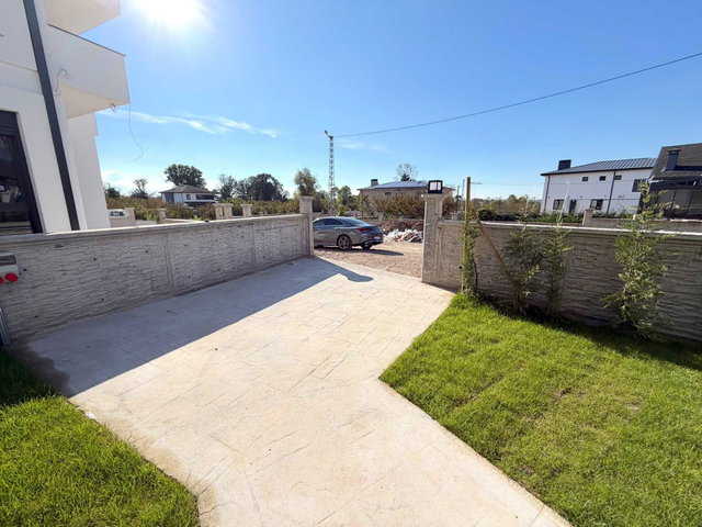 REMAX HÜR'DEN HENDEK'TE LÜKS, FERAH VE GENİŞ BAHÇELİ VİLLA