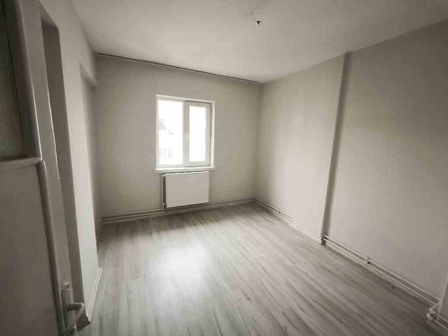 ÖVEÇLER'DE MERKEZİ KONUMDA 3+1 KİRALIK DAİRE