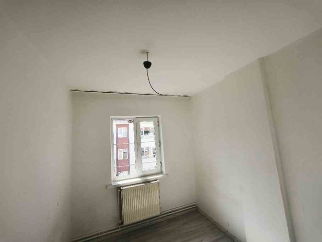 ÖVEÇLER'DE MERKEZİ KONUMDA 3+1 KİRALIK DAİRE