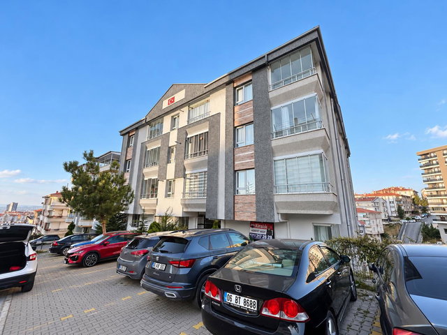 ÖVEÇLER HUZUR MAHALLESİNDE KİRALIK 2+1 GİRİŞ KAT DAİRE