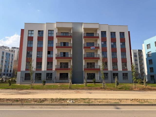 RE/MAX EDE'DEN ALTINOVA TOKİLERDE SATILIK 3+1 DAİRE