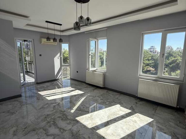 DENİZE YÜRÜME MESAFESİ KONYAALTI ALTINKUM MAHALLESİNDE SİTE İÇİ 3+1 | 130 M² NET  KİRALIK DAİRE