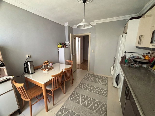 RE/MAX KANYON MERKEZI KONUMDA GENIŞ 5+1 DUBLEKS