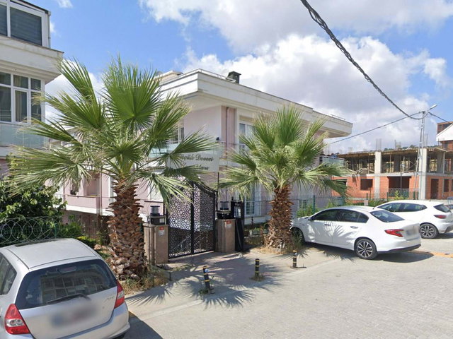 KÜÇÜKDEVECİ KONAKLARINDA EŞYALI | 3+1 SATILIK BAKIMLI DAİRE - CUMHURİYET MAHALLESİ