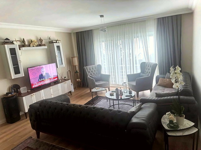 KÜÇÜKDEVECİ KONAKLARINDA EŞYALI | 3+1 SATILIK BAKIMLI DAİRE - CUMHURİYET MAHALLESİ