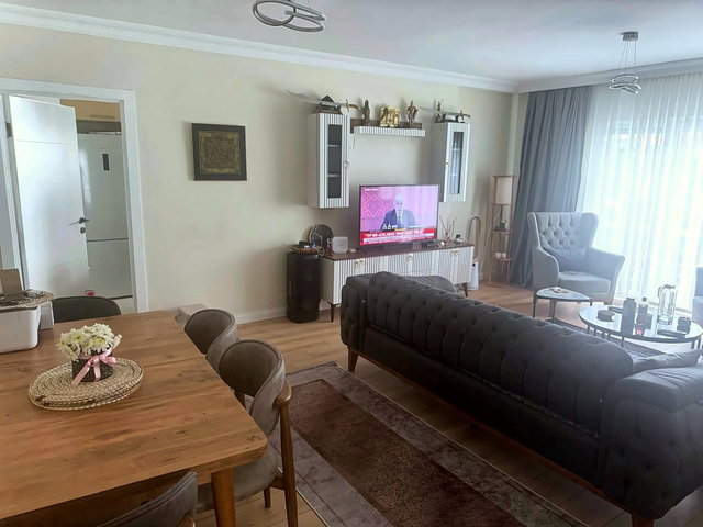 KÜÇÜKDEVECİ KONAKLARINDA EŞYALI | 3+1 SATILIK BAKIMLI DAİRE - CUMHURİYET MAHALLESİ