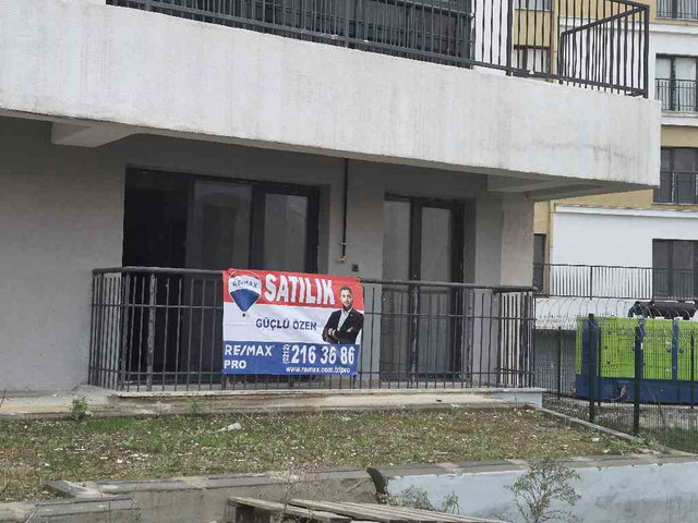 REMAXPRO GÜÇLÜ ÖZEN GAZİOSMANPAŞA TOKİ 1+1 SATILIK DAİRE