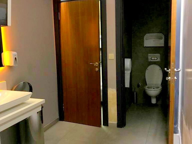 STİLL İSTANBUL ADORİA SİTESİNDE 2+1 SATILIK EŞYALI ARA KAT DAİRE