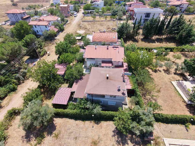 ANTALYA DÖŞEMEALTI BADEMAĞACINDA 160 M² EŞYALI MÜSTAKİL EV | 2+2, 2 BANYO, 4 CEPHE