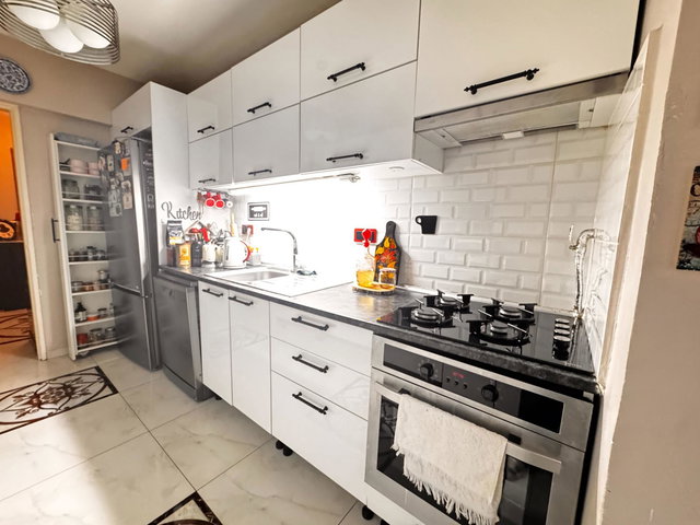 BAHAR OBA EVLERİNDE TADİLATLI  BALKONLU SATILIK 3+1 DAİRE