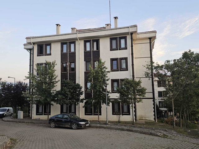 DERİNCE ÇINARLI TOKİ KONUTLARI BASIN SİTESİNDE SATILIK 2+1