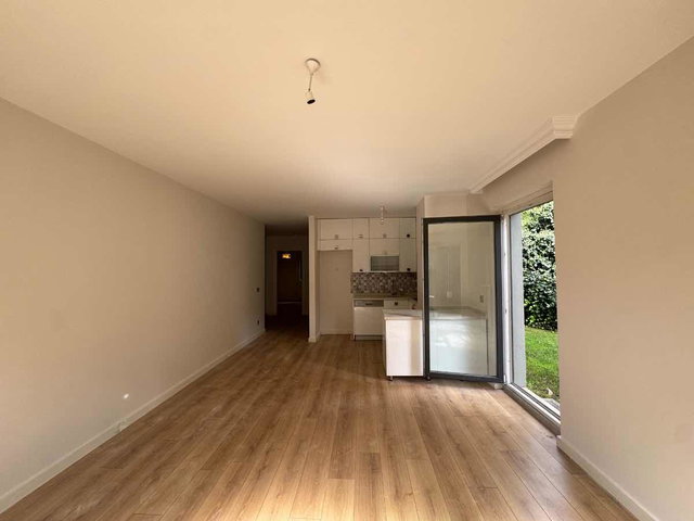 ŞİŞLİ  FERİKÖY FERİLOFT RESİDENCE 2+1  GENİŞ BAHÇE KULLANIMLI SATILIK DAİRE