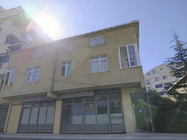 ÇAYIROVA ÖZGÜRLÜK MAHALLESİNDE 2+1 KİRALIK ARA KAT DAİRE