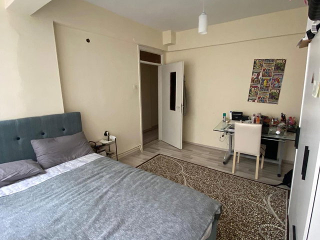 GAZİ CADDESİNE YAKIN SATILIK 2+1