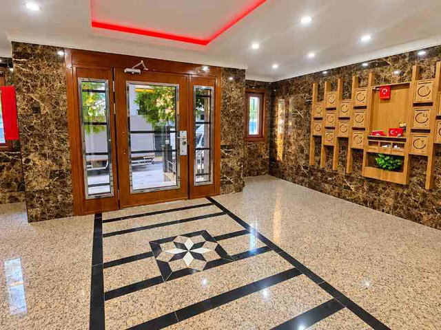 ÇEKMEKÖY TAŞDELEN'DE LÜKS /ARAKAT/OTOPARKLI 3+1