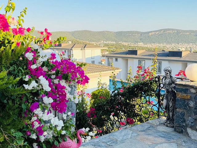PINARA LİFE SİTESİNDE KİRALIK 1+1 EŞYALI DAİRE