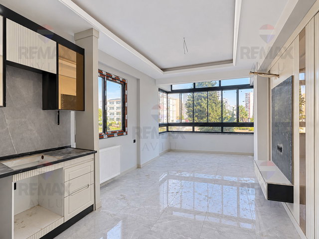 REMAX AVLU'DAN TECE'DE SIFIR SATILIK  1+1 DAİRE