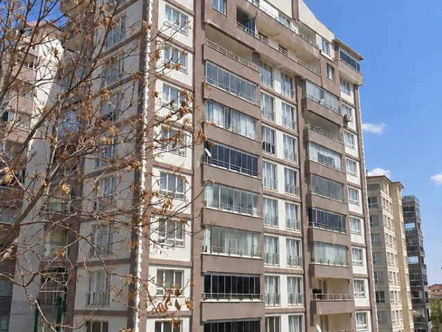 DURALİ ALIÇ MAH. CUMHURİYET SİTESİ’NDE  4+1 SATILIK DAİRE