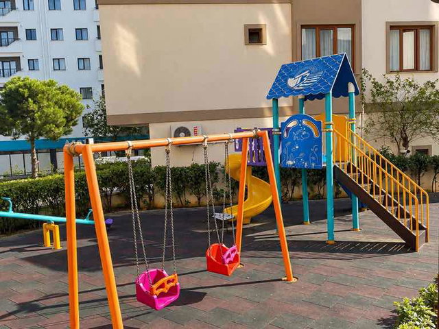 TUZLA PALMİYE EVLERİNDE MERKEZİ KONUMDA SATILIK 2+1 DAİRE