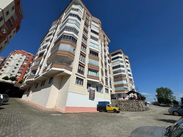 ÇUKURÇAYIR 'DA DENIZ MANZARALI MERKEZI KONUM SATILIK 3+1 DAIRE