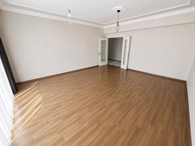 ÇUKURÇAYIR 'DA DENIZ MANZARALI MERKEZI KONUM SATILIK 3+1 DAIRE