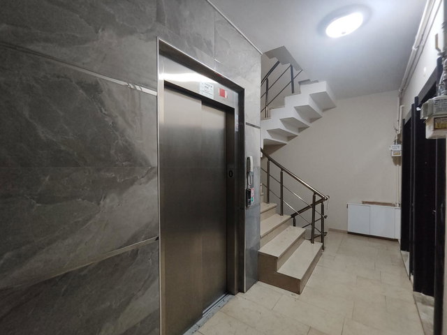 METRO & E-5 YAKINI GÜNEY CEPHE İSKANLI SATILIK ARA KAT 1+1 DAİRE