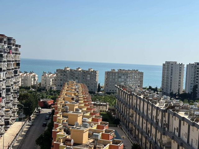 REMAX RİNA'DAN TÖMÜK BLUE LİFE SİTESİNDE DENİZ MANZARALI 2+1
