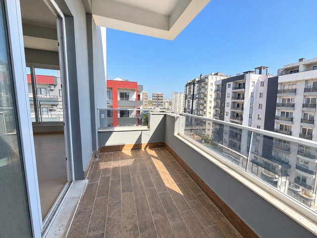 REMAX RİNA'DAN TÖMÜK BLUE LİFE SİTESİNDE DENİZ MANZARALI 2+1