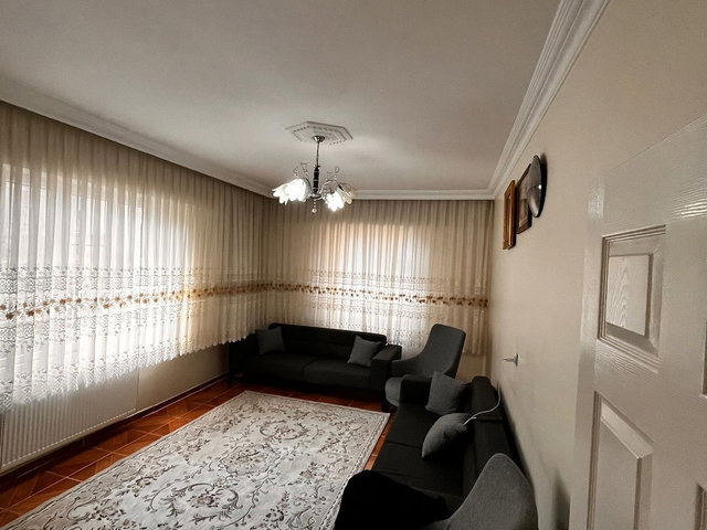 HUZUR EVLERİNDE SİTELİ 2+1 GENİŞ FERAH SATILIK DAİRE