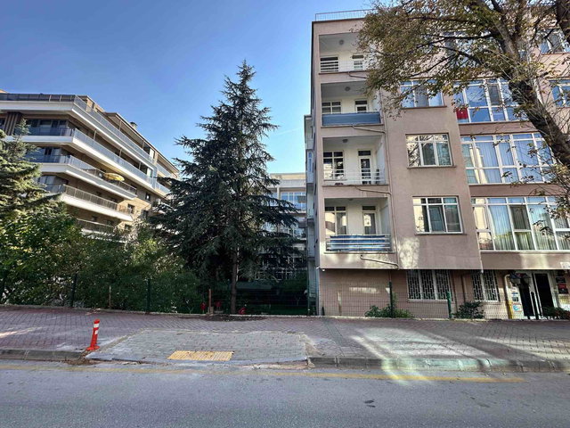 CINNAH CAD. ÜZERI, ŞÖMINELI 2+1 KIRALIK DAIRE