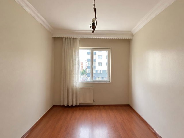 REMAX ARTIS'DEN KAYAKYOLU'NDA SATILIK 4+1 DAIRE