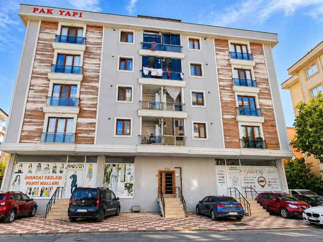 ÜMRANİYE ESENKENT BALKONLU 2+1 DAİRE KREDİYE UYGUN İSKANLİ SATILIK