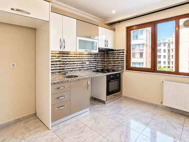 ÜMRANİYE ESENKENT BALKONLU 2+1 DAİRE KREDİYE UYGUN İSKANLİ SATILIK
