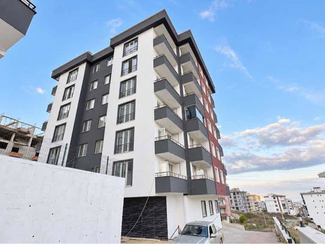REMAX PARLA BARLAS GÜRLER'DEN SIFIR KİRALIK 1+1 DAİRE