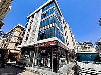 46 ŞEMİKLER MERKEZDE 3 CEPHELİ KİRALIK DAİRE