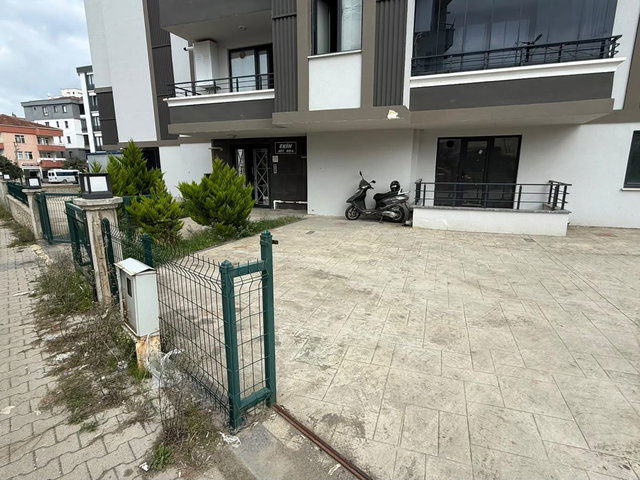 REMAX RAHŞAN ÇAM'DAN| TOPLU KONUT BULVARINDA SATILIK GENIŞ 1+1 DAIRE