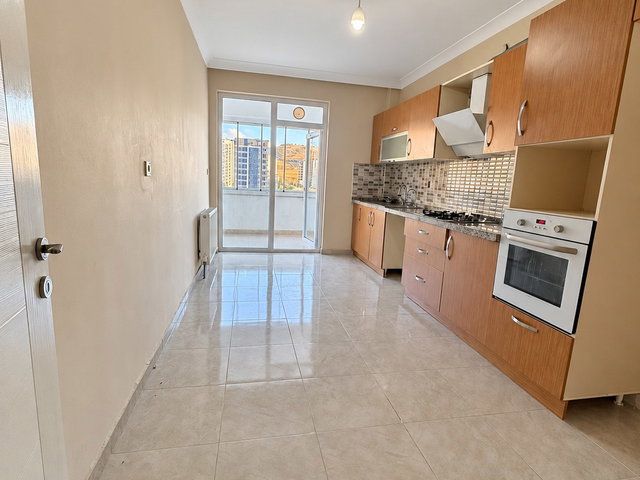 REMAX ELMAS'TAN YENİ BAĞLICA PARK ÇAMLICA'DA KİRALIK 4+1 DAİRE