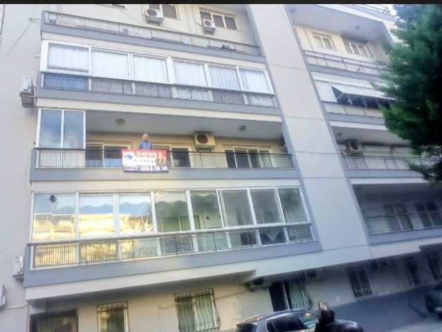 YALI MAHALLESİ SATILIK 4+1 DAİRE