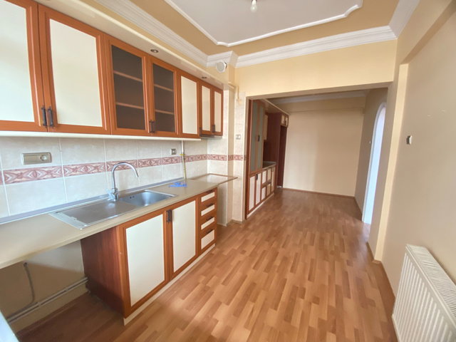 BEŞİRLİ MAHALLESİNDE DENİZ MANZARALI KİRALIK 3+1 DAİRE